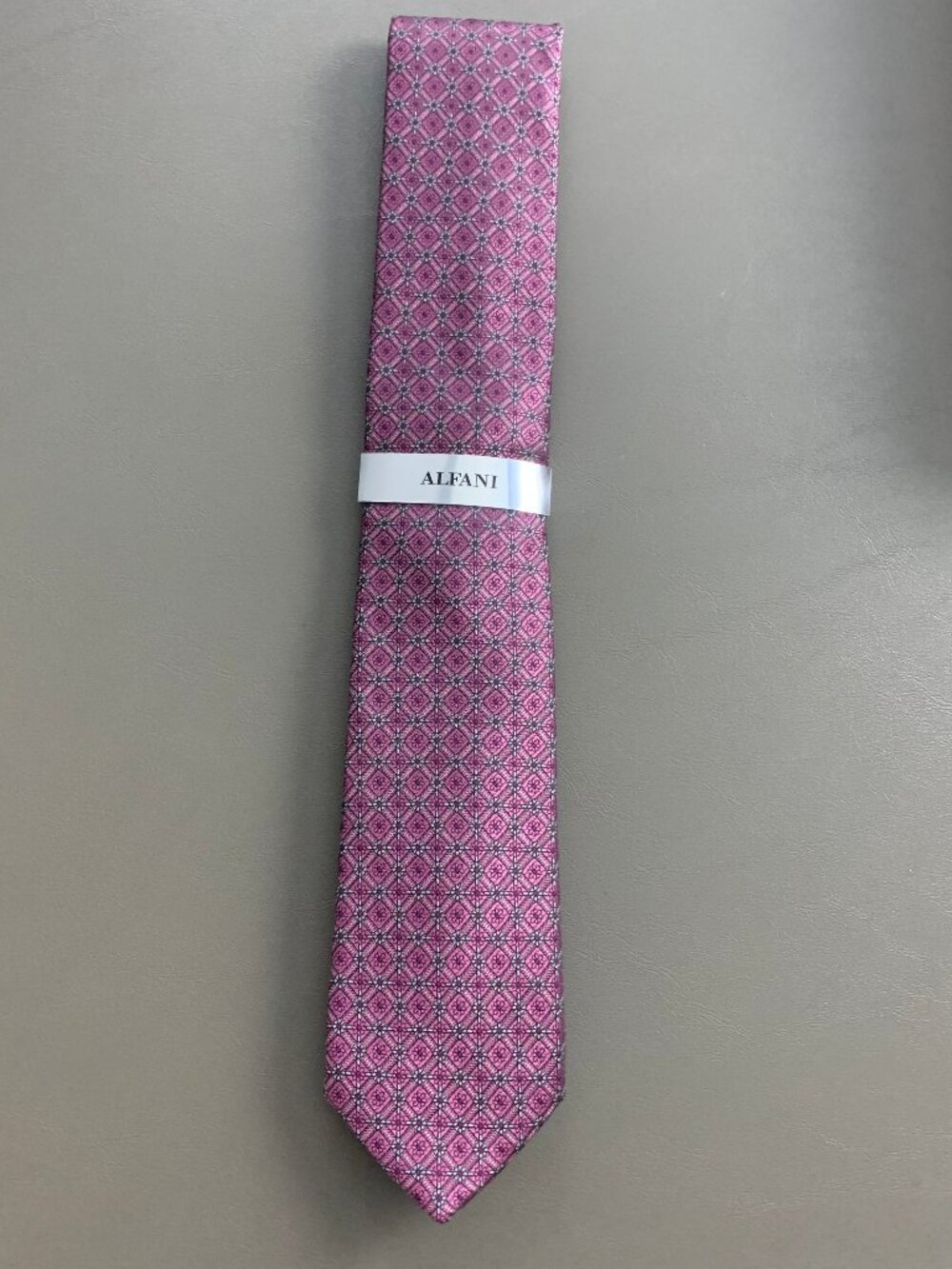 Alfani Men's Slim 2.75'' 100% Polyester Neck Tie, Rose Dark Pink Geometric